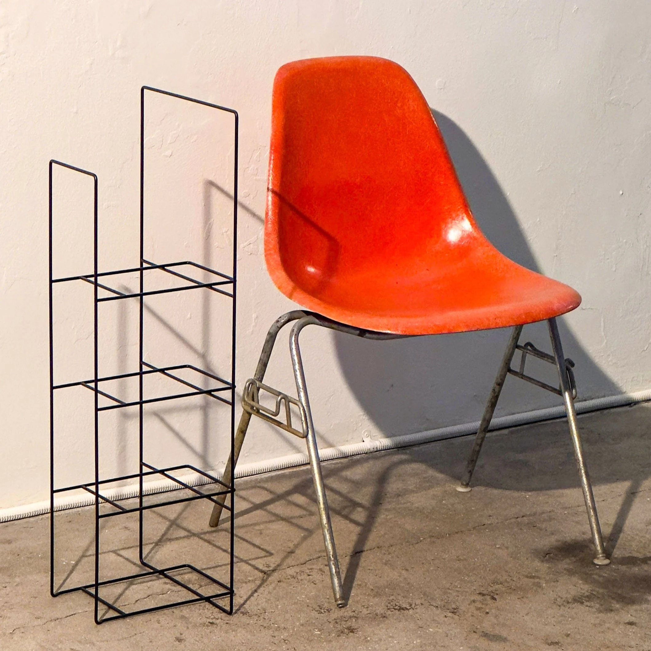 Rewire Magazine Newspaper Storage Rack — 사진 9