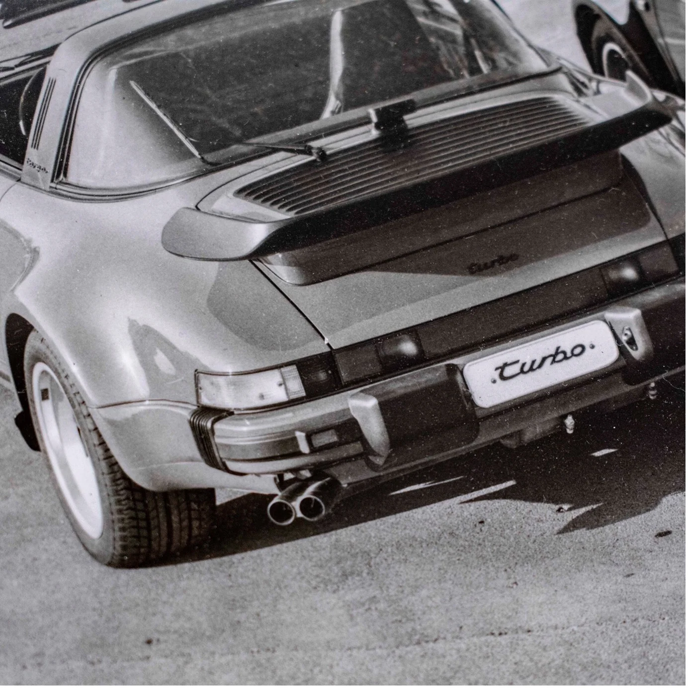Vintage Porsche Photograph: Porsche 911 Turbo — Photo 2
